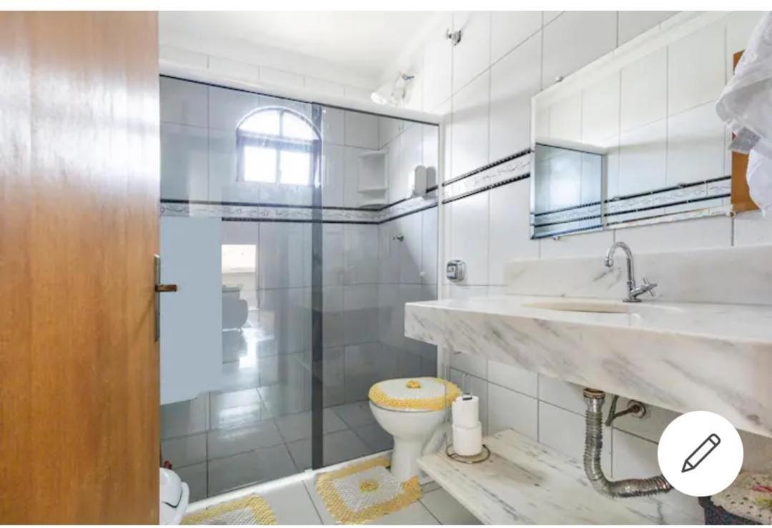 Quarto Em Casa Da Familia Anton Sao Jose dos Pinhais Ngoại thất bức ảnh