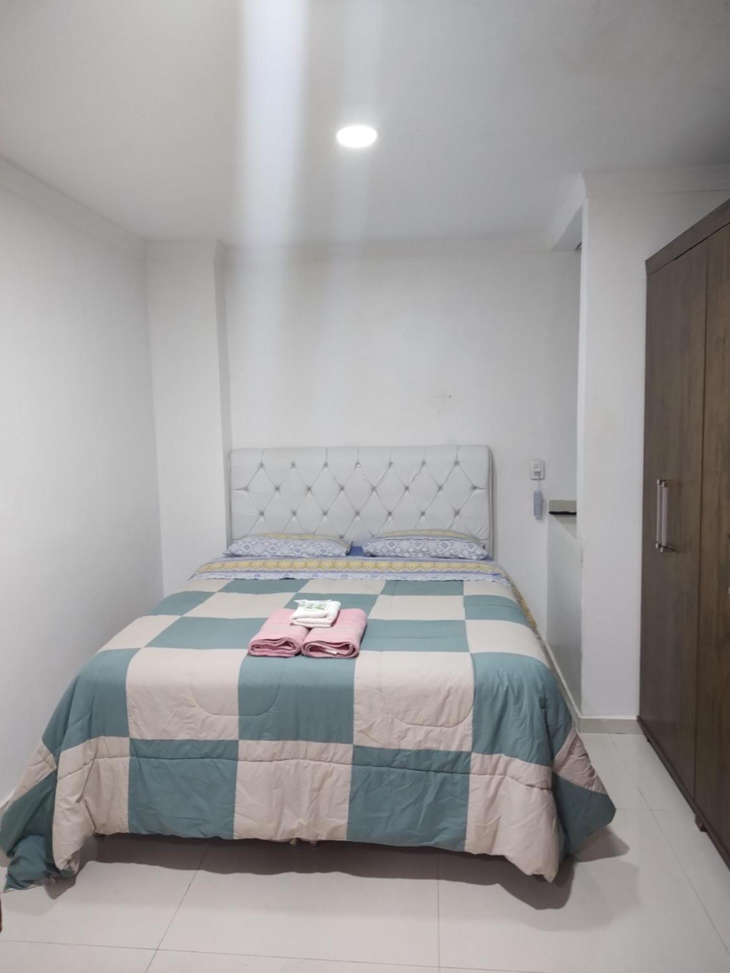Quarto Em Casa Da Familia Anton Sao Jose dos Pinhais Ngoại thất bức ảnh